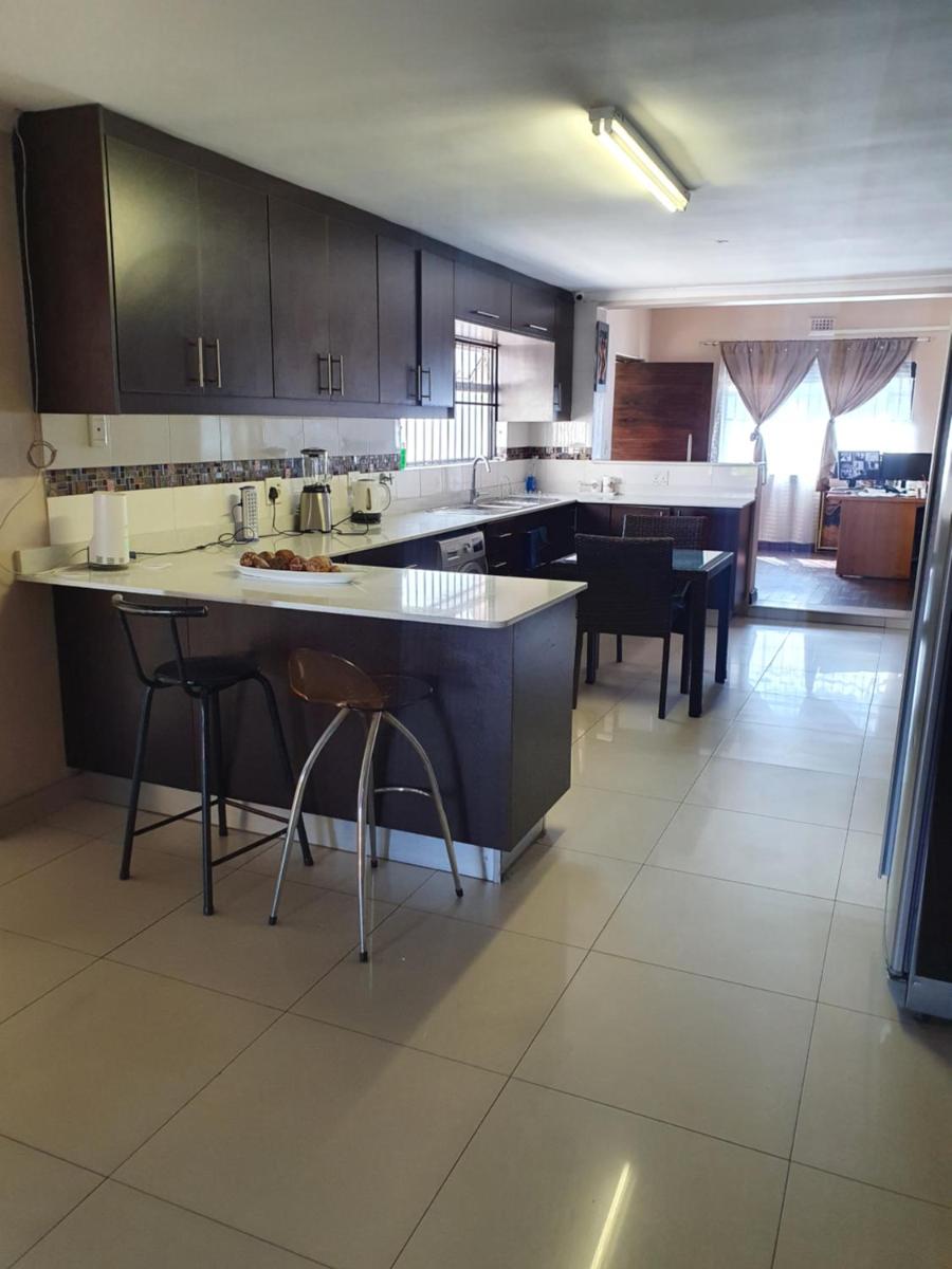 Ludinz Guest House, Self catering - Housity