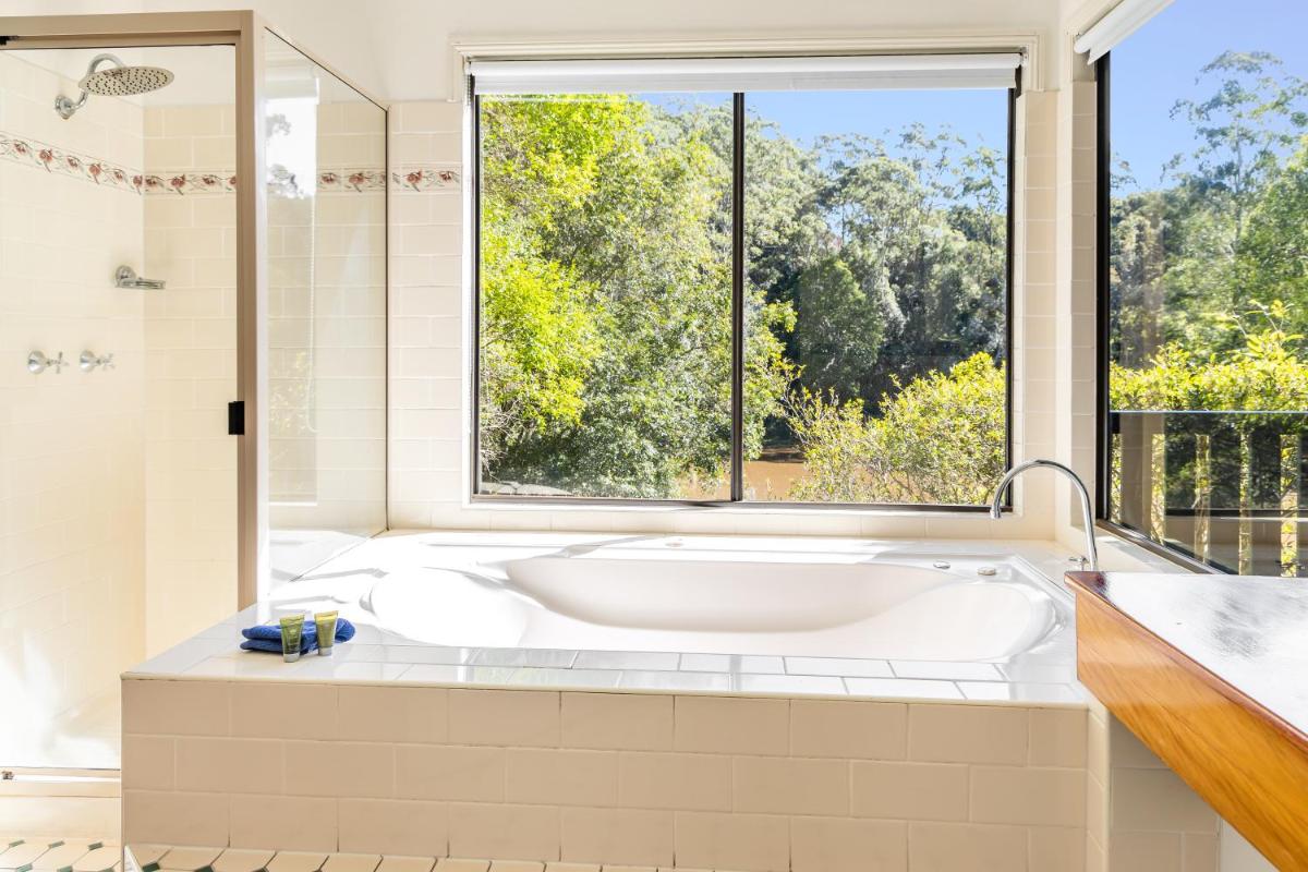 Montville Country Cabins - Housity