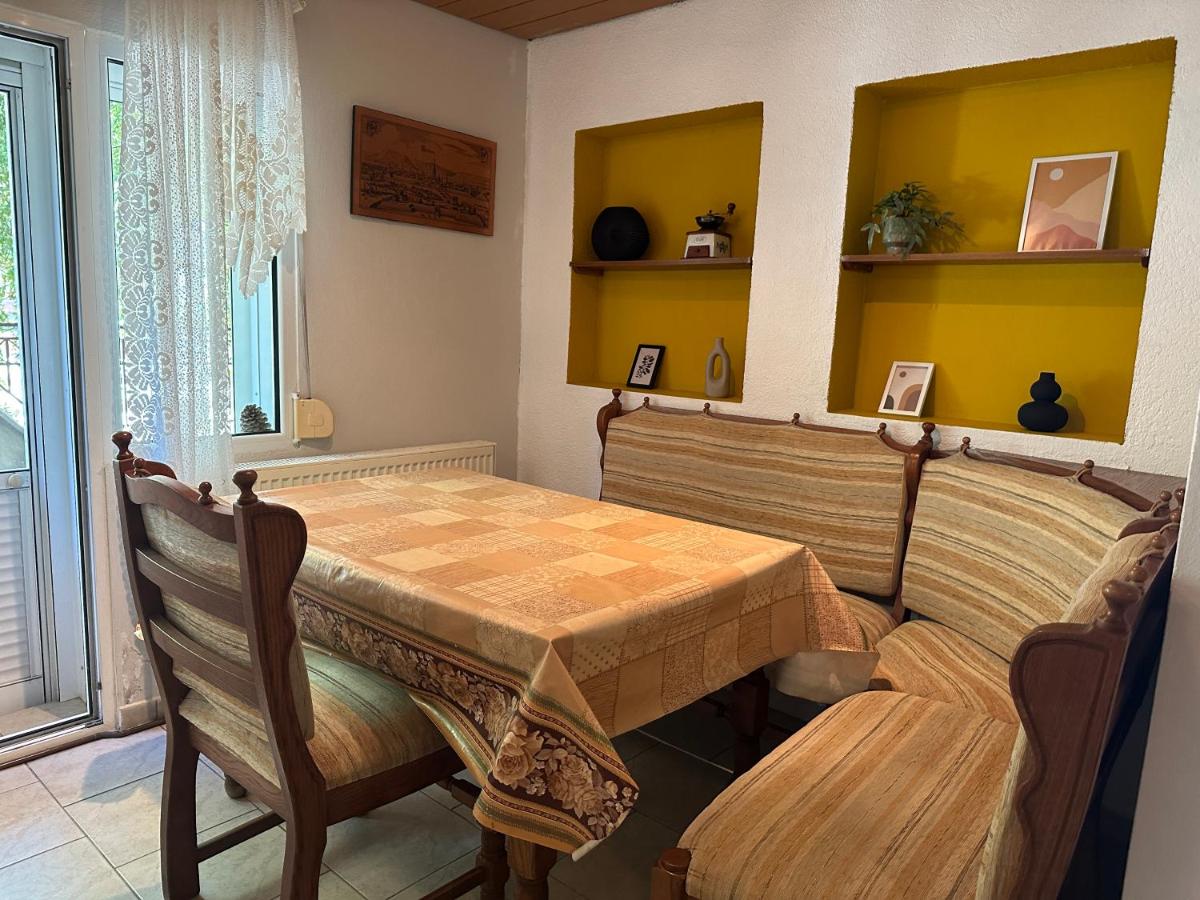 Moustaki Apartments - Housity