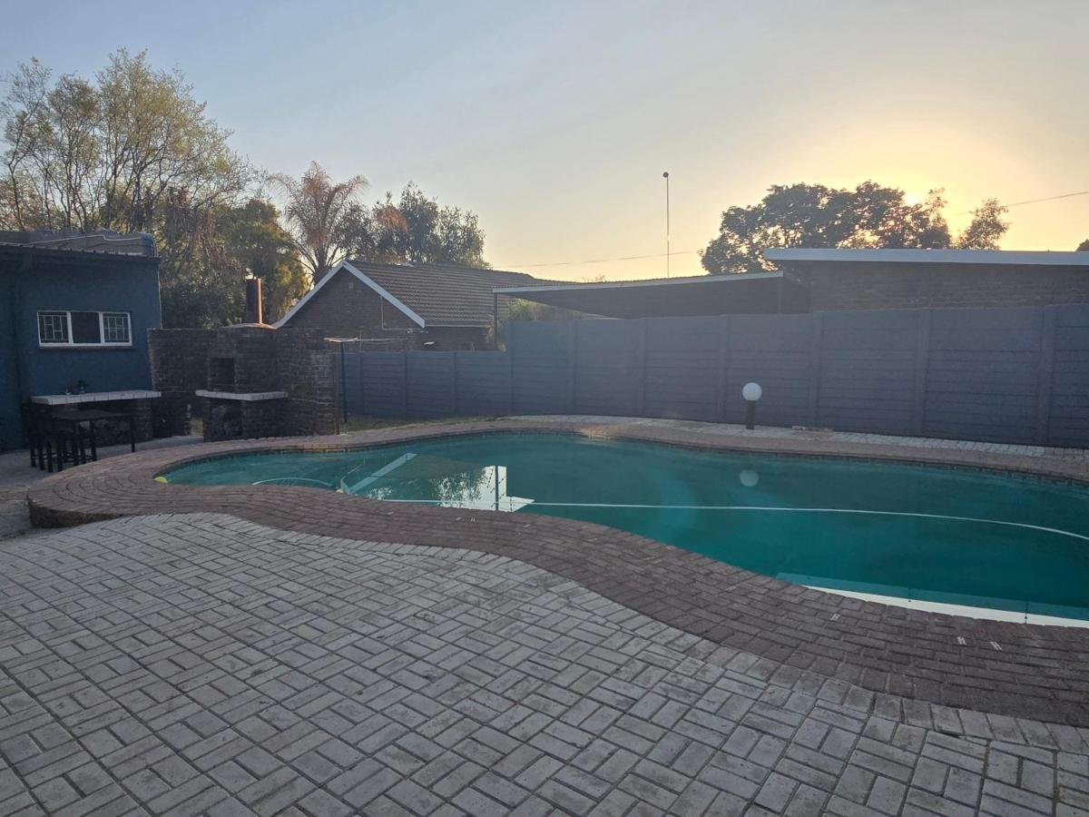 Impala Palms Guesthouse - Hizvo