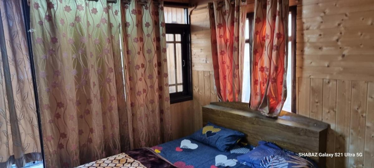 sky fall guest house - Housity