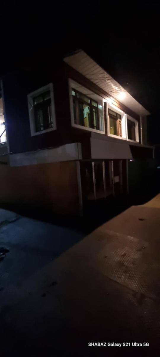 sky fall guest house - Housity