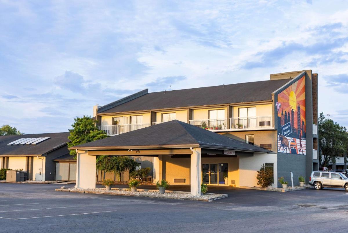 Days Inn by Wyndham Cincinnati East - Housity