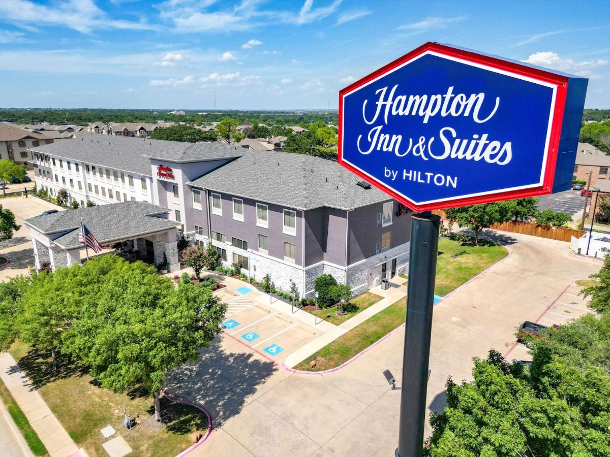 Hampton Inn & Suites Denton - Housity