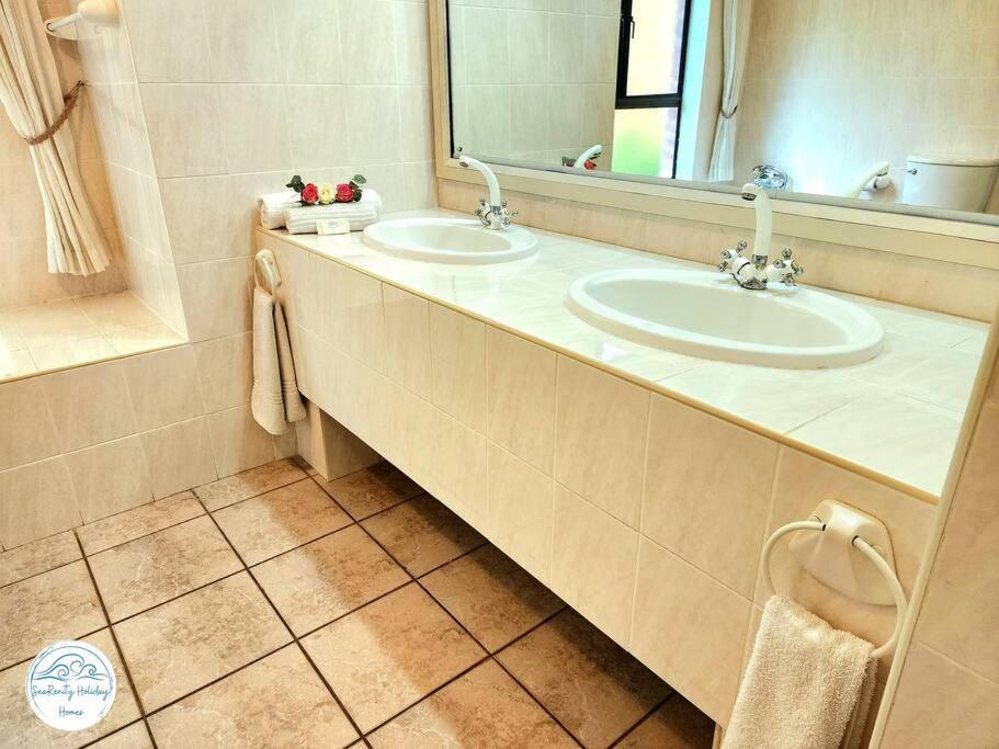 Villa A20 - Selborne Golf Estate - Hizvo