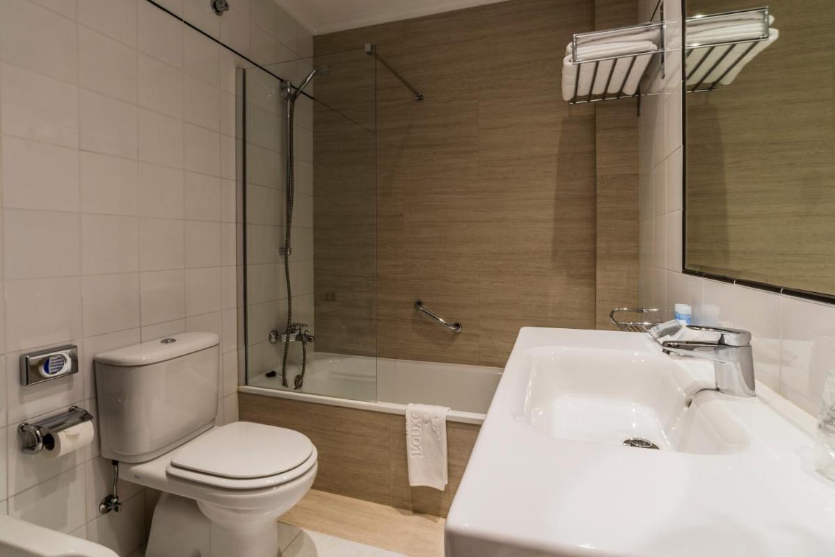 Un baño de Eurostars Louxo Talaso
