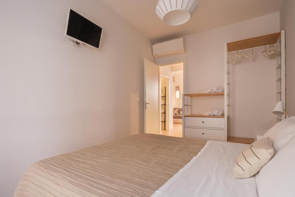 Bologna House Due Torri Apartment - Housity