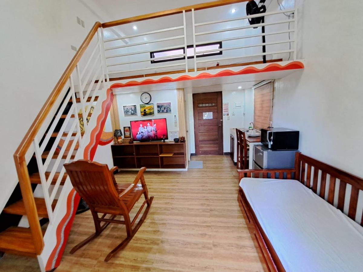 The River House - Loft Unit - Vigan - Housity