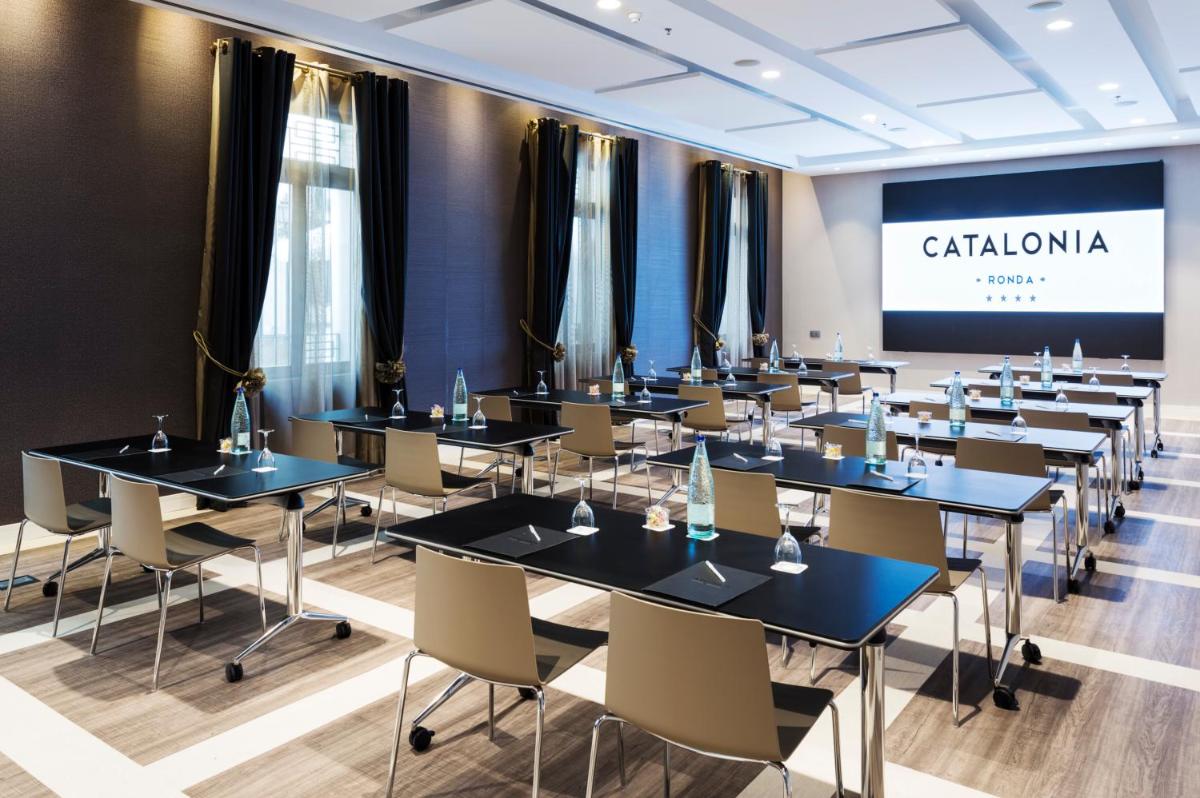 Un restaurante o sitio para comer en Catalonia Ronda