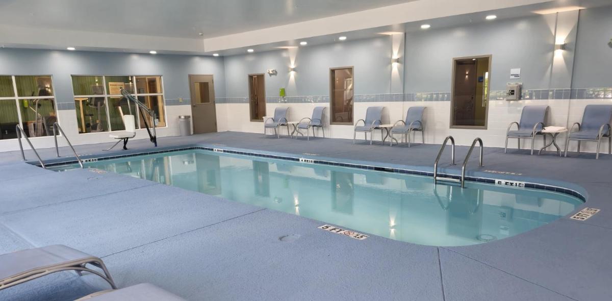 Holiday Inn Express & Suites - Smithfield/Selma by IHG - Housity