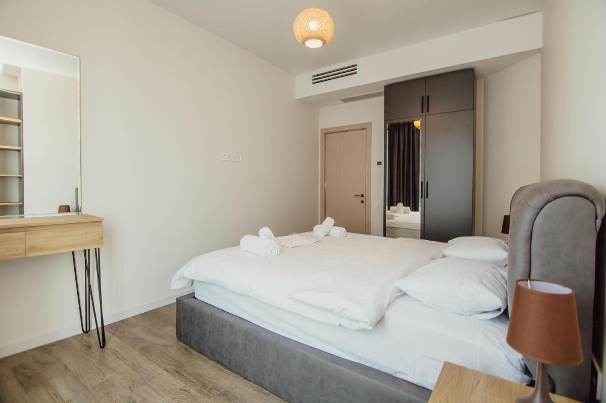 Suitetrails - ROION Batumi 2BR Apartment with Pool B 1511