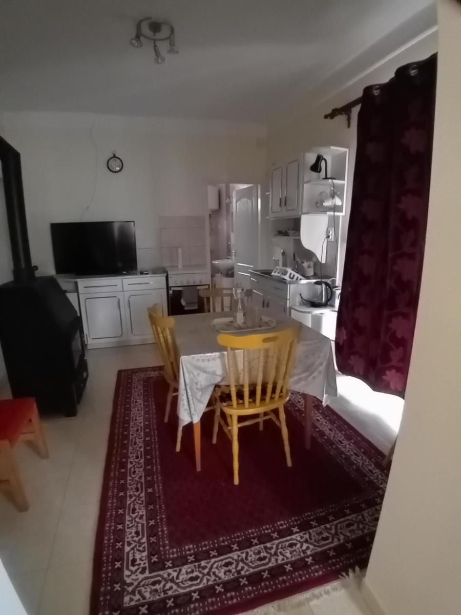 Kökörcsin Vendégház - Housity