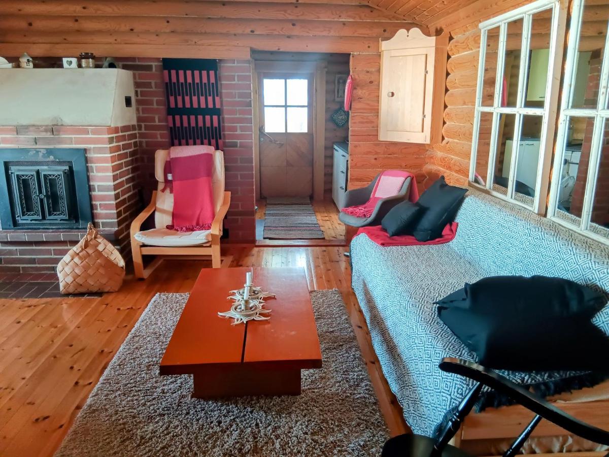 Velkuanmaa Lomamökki - Housity