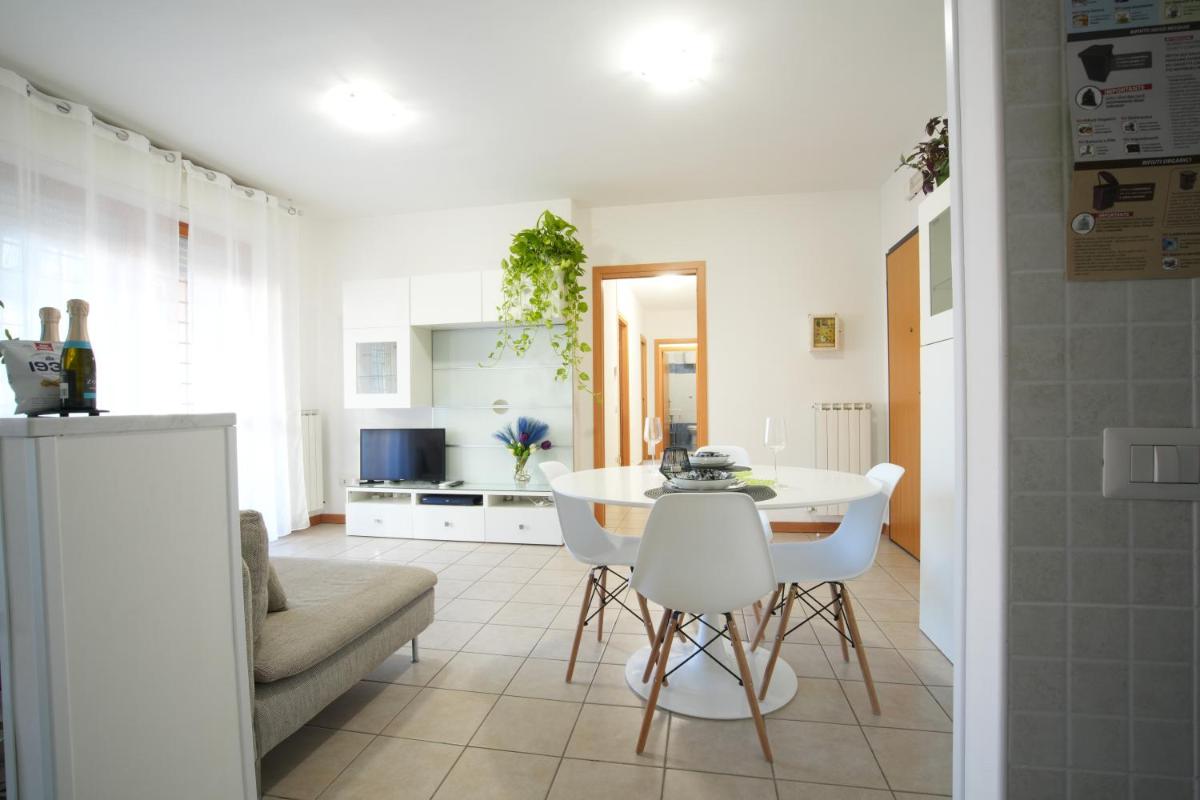 Central House near the Airport and beach - Housity
