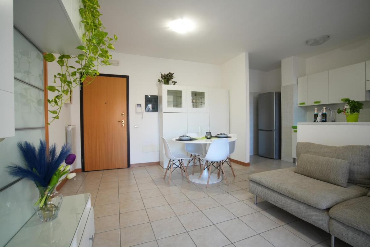 Central House near the Airport and beach - Housity