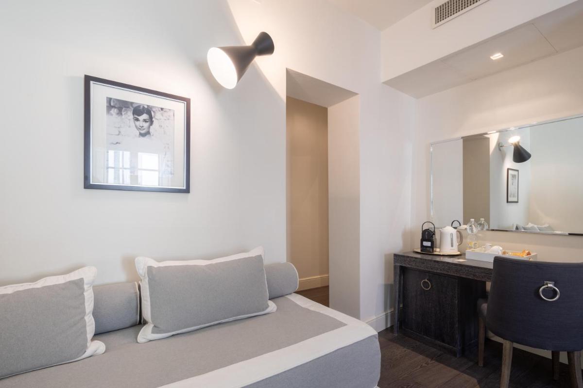 Hall Suites - Housity