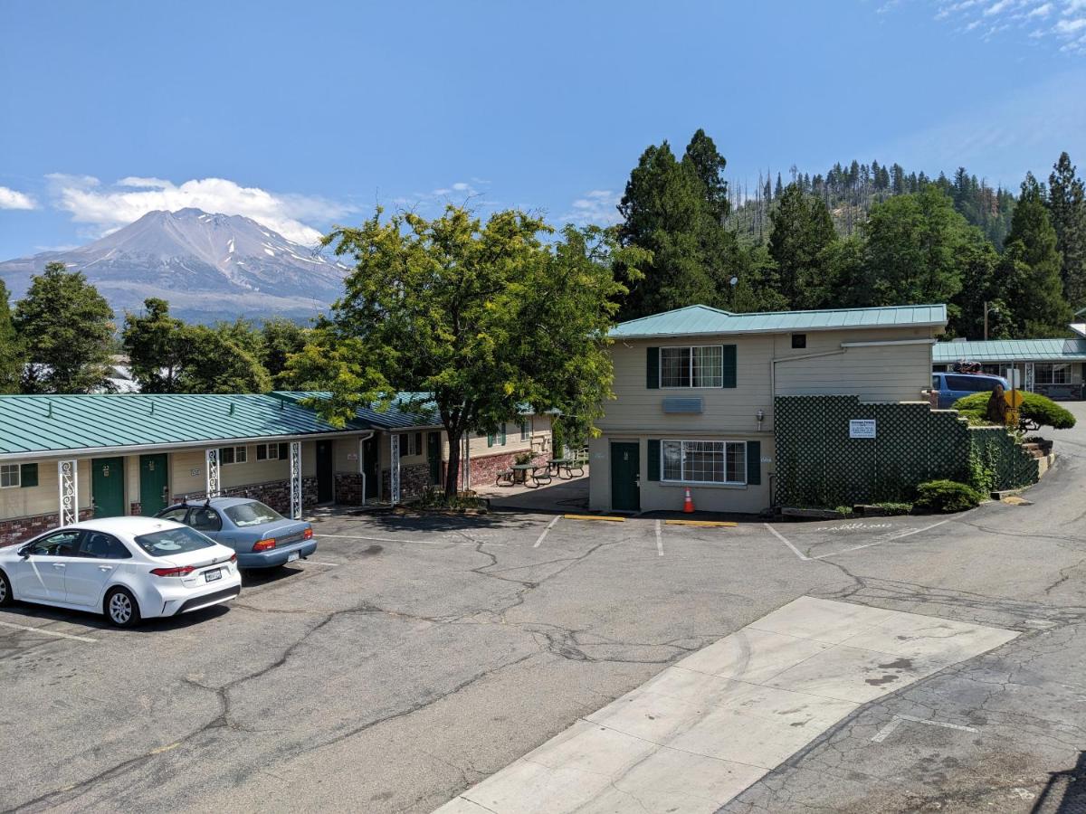 Hi-Lo Motel, Cafe and RV Park Mount Shasta Area - Housity