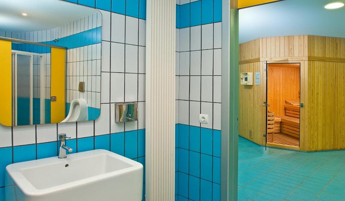 Hotel RH Royal - Adults Only - Housity