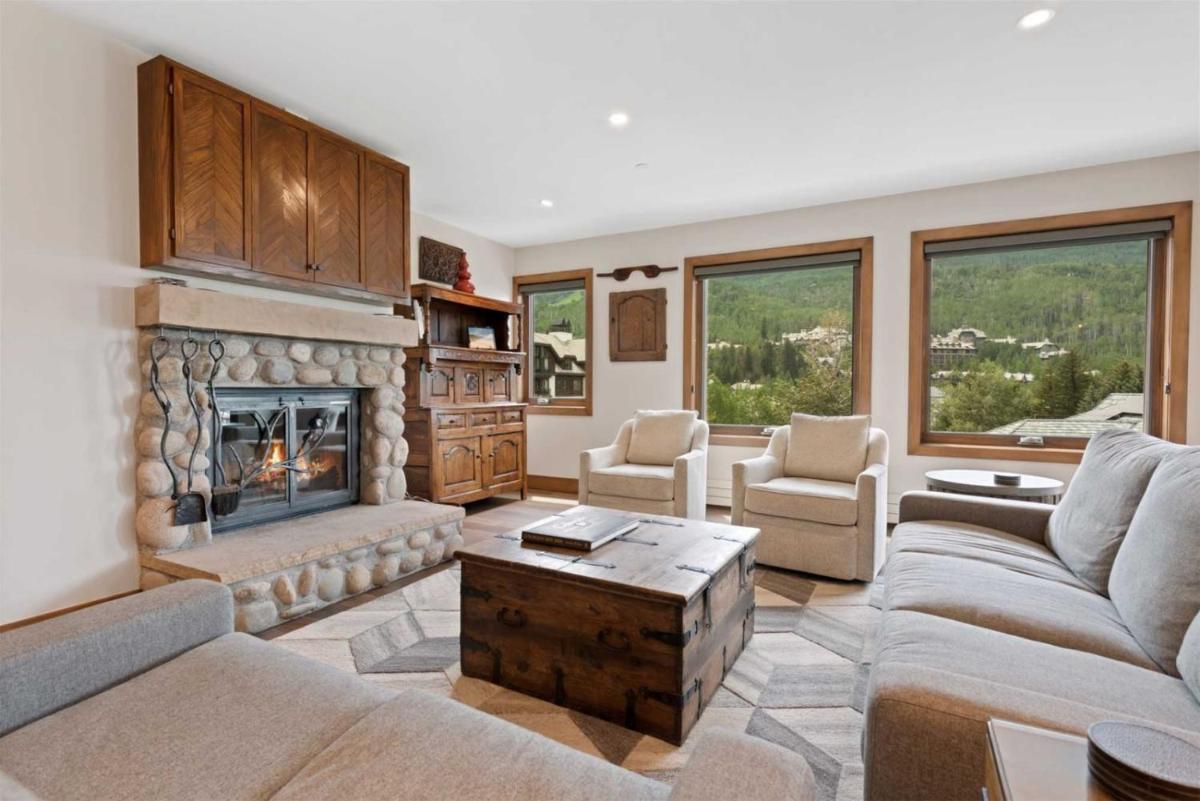 Beaver Creek Village Ski In, Ski Out 2 Bedroom Residence With Pool - Housity