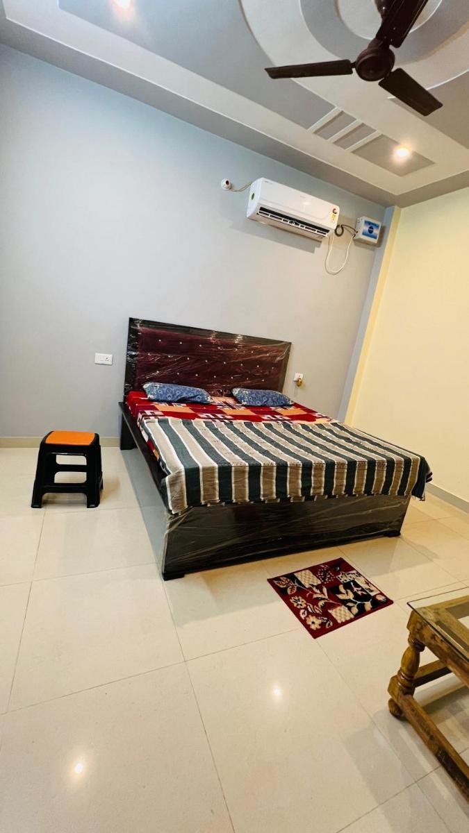Atithi Dev Guest House - Housity