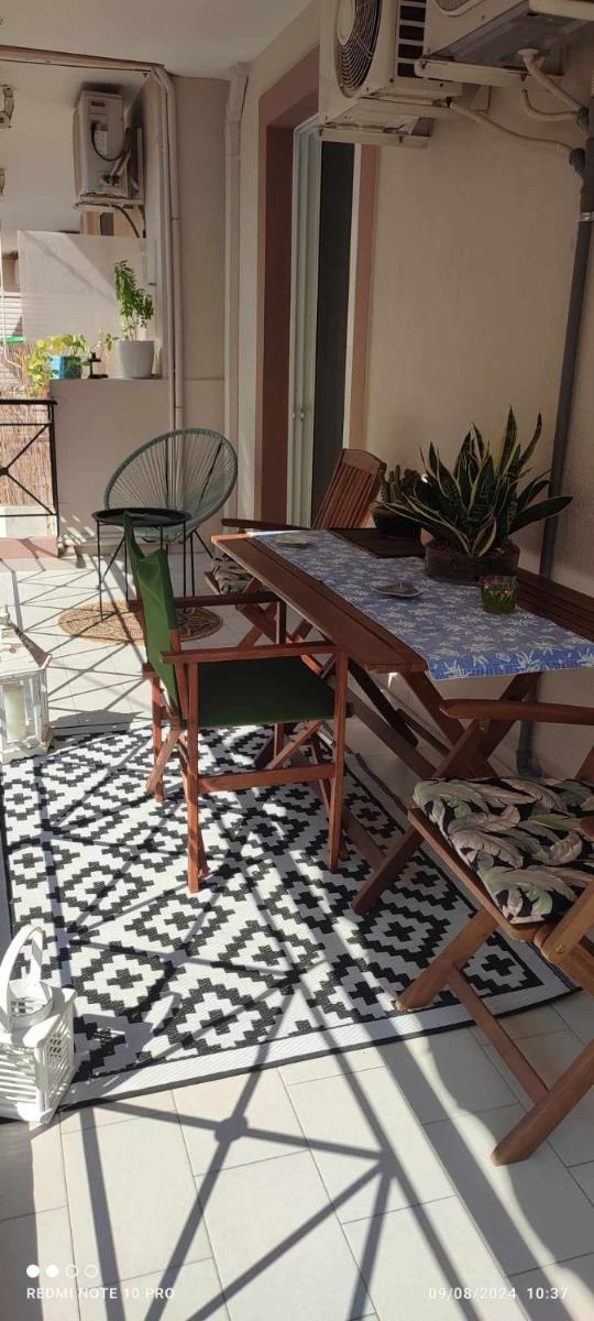 Andriannas apartment-parking lot included - Housity