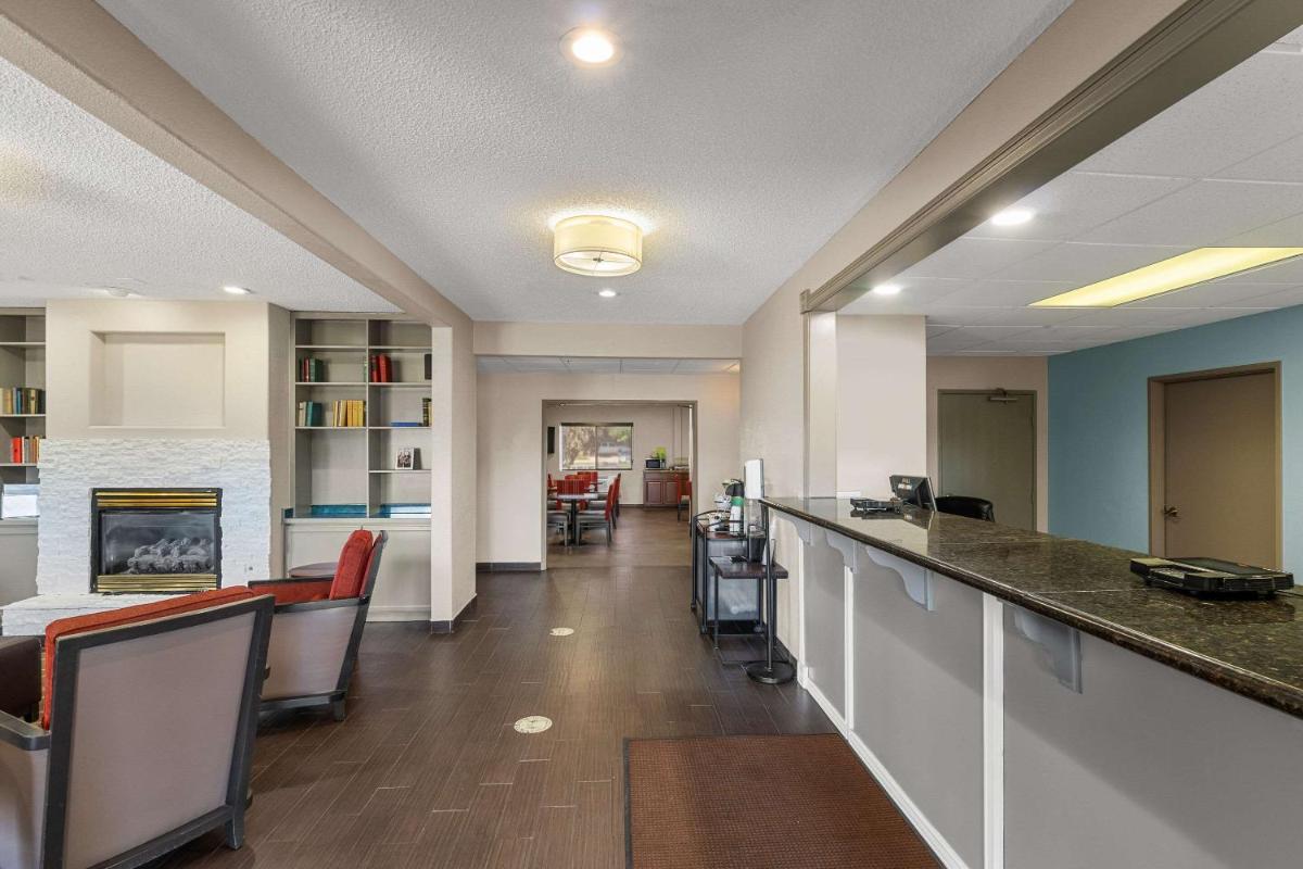Quality Inn Denver Northeast Brighton - Housity