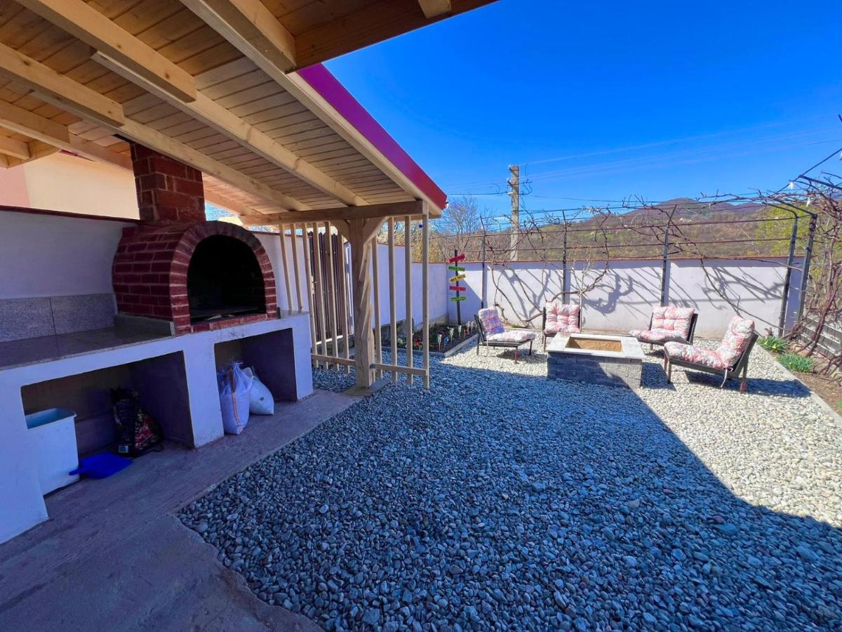 Casa NIB Calimanesti - Housity