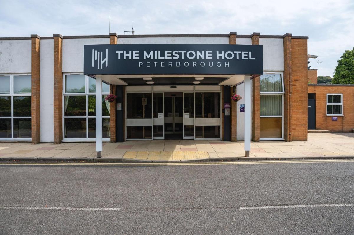 Milestone Peterborough Hotel A1M, Sure Hotel Collection by Best Western - Housity