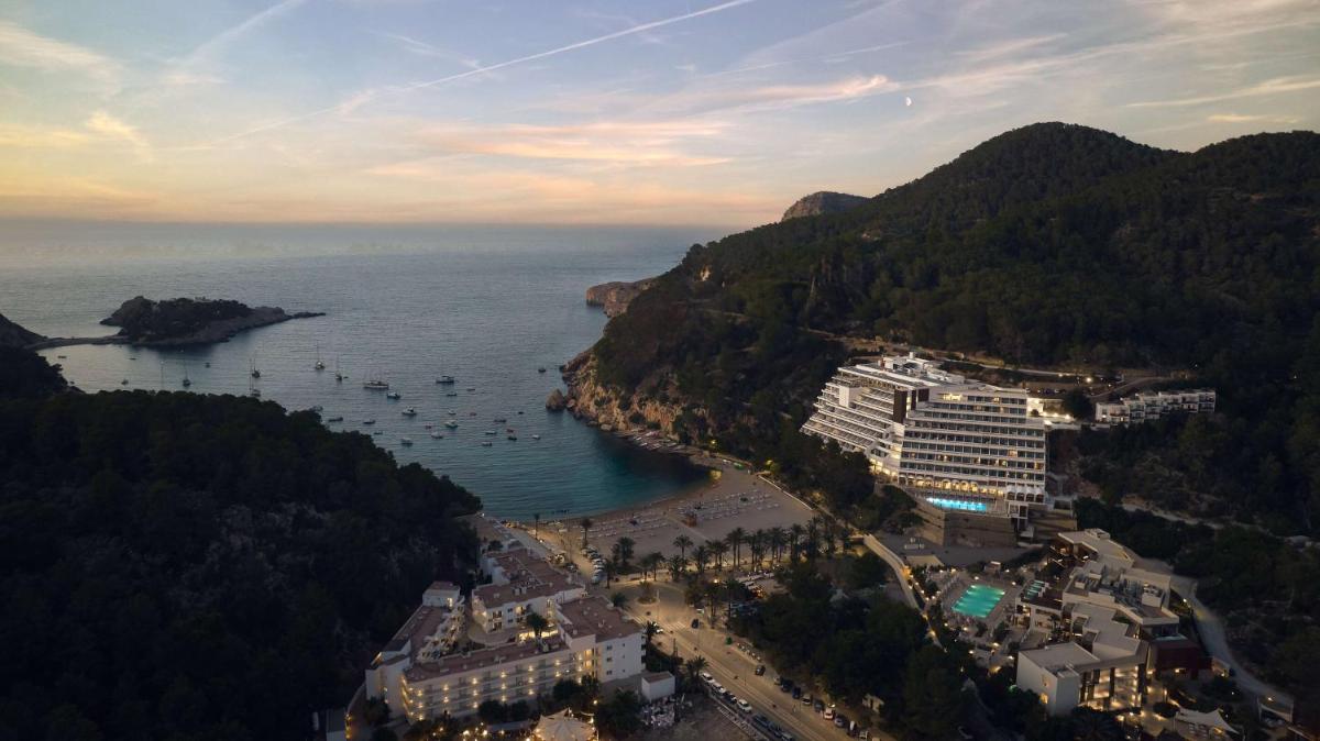 Cala San Miguel Hotel Ibiza, Curio Collection by Hilton, Adults only - Housity