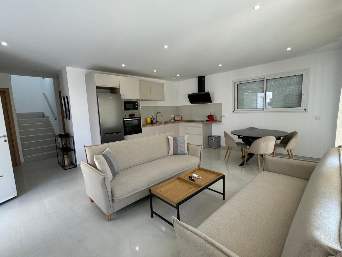 Belle villa contemporaine piscine privée - Housity