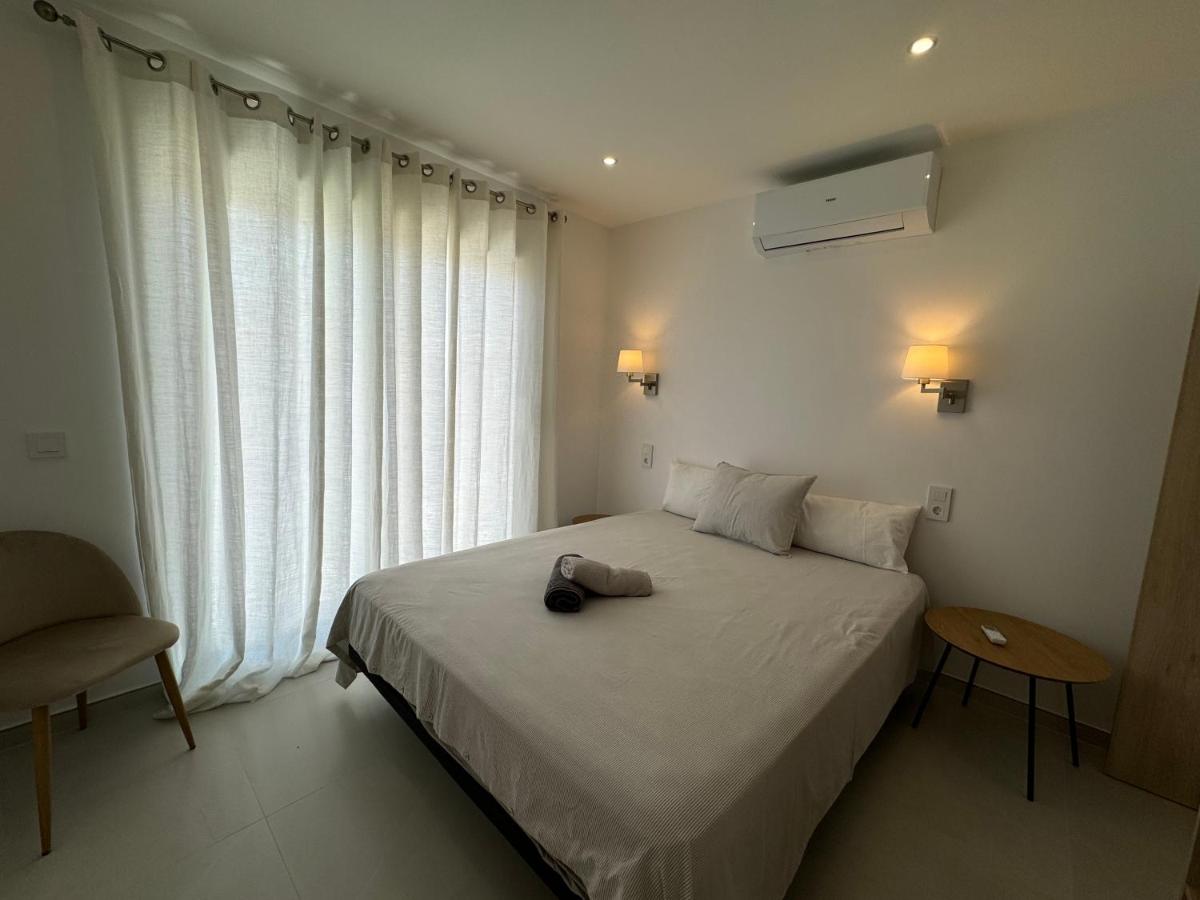 Belle villa contemporaine piscine privée - Housity