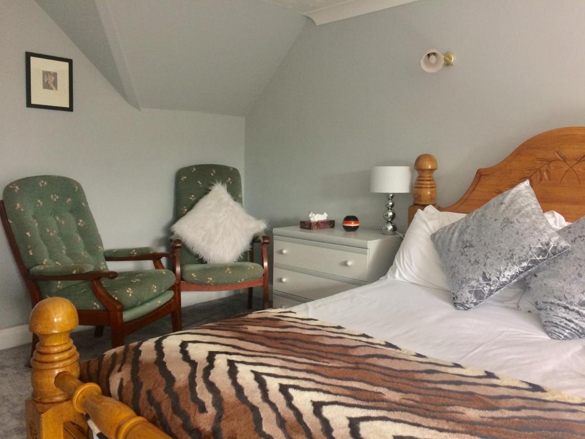 Thornleigh House - Housity