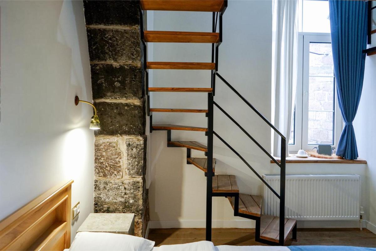 Konjelazia - Tourism & Design - Housity