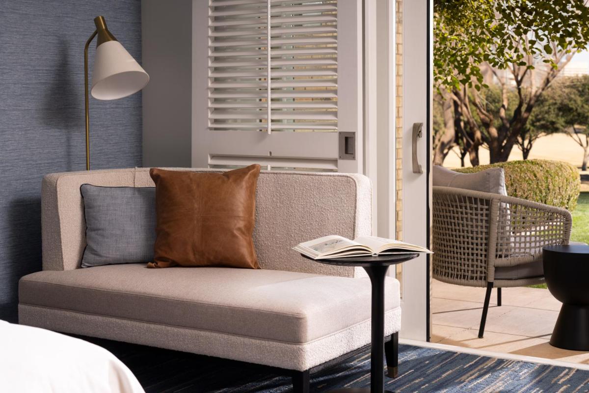 The Ritz-Carlton Dallas, Las Colinas - Housity