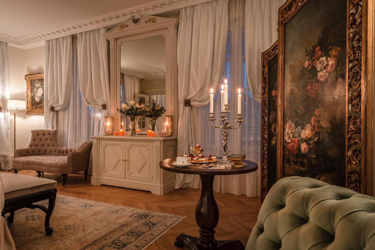 Coin salon dans l'établissement Villa Saint-Ange