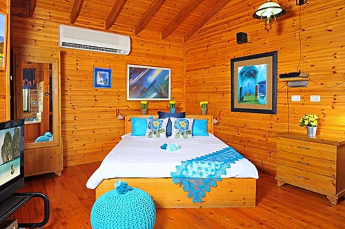 The Golan Cabin - Housity