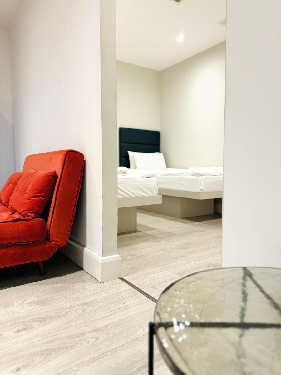 Victoria Studios - Housity