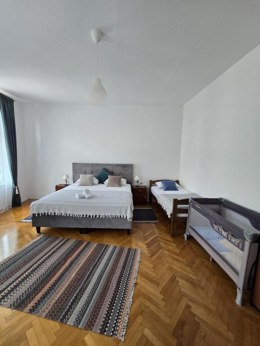 Stari Most - Housity