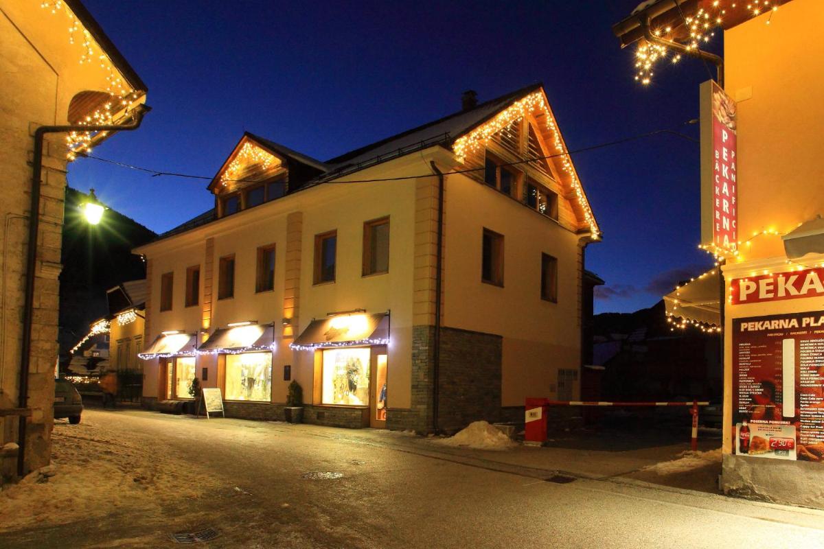 Apartments Budinek - Housity