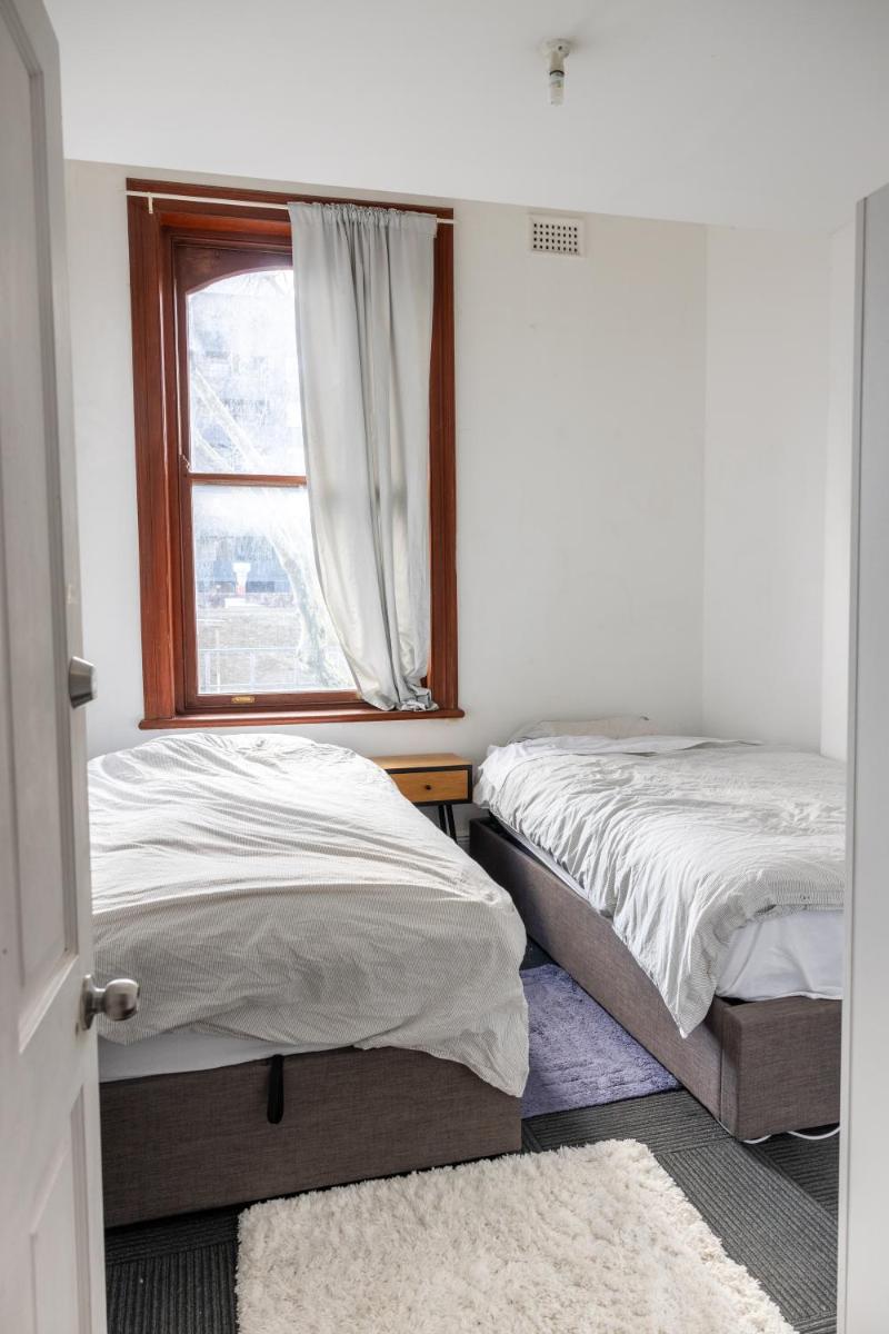 Surry Stays - Housity