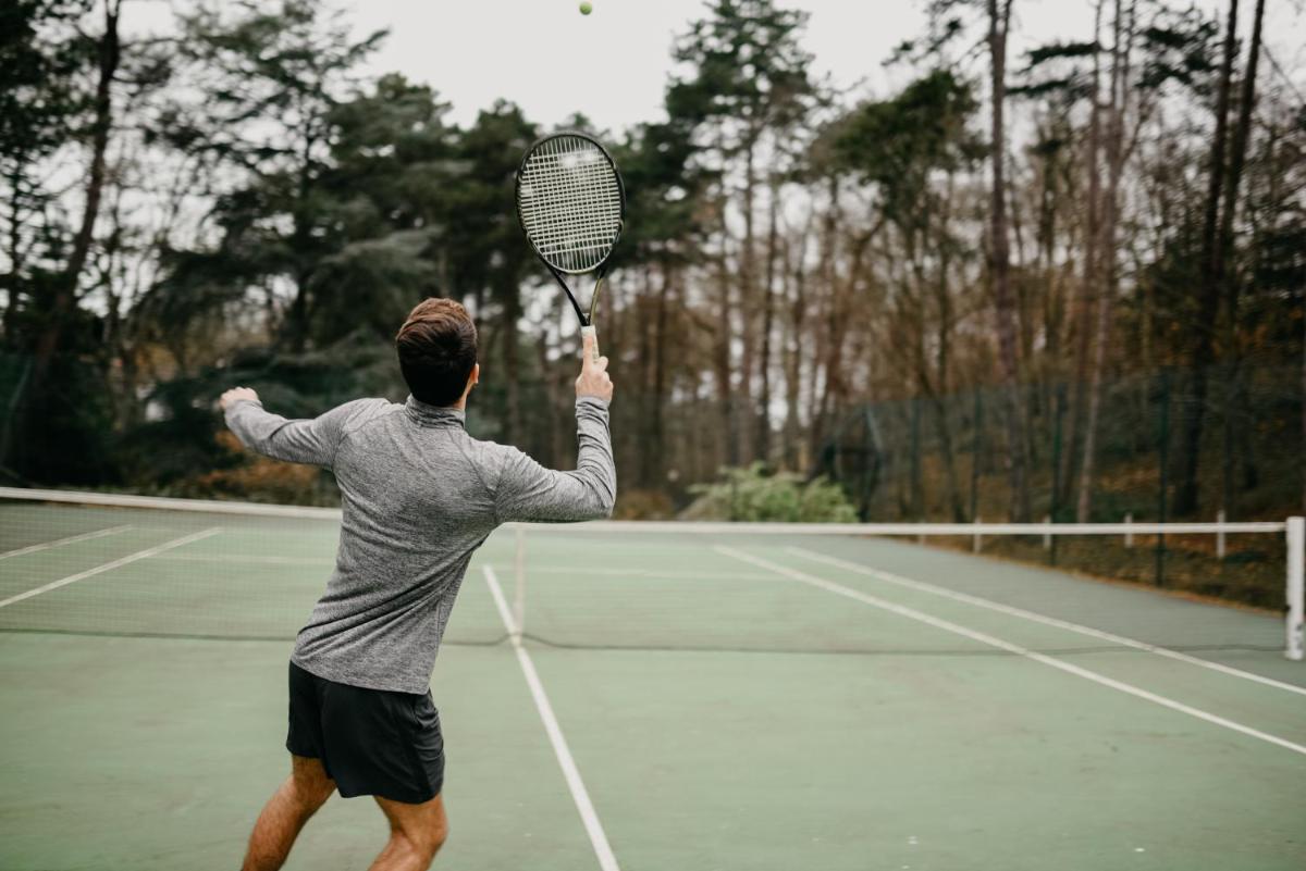 Tennis ou squash au sein de l'hôtel ou à proximité