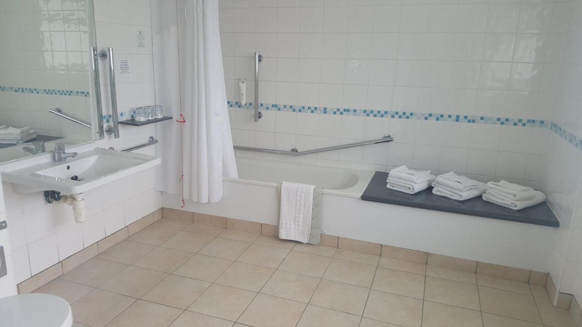 Holiday Inn Derby/Nottingham, an IHG Hotel - Housity