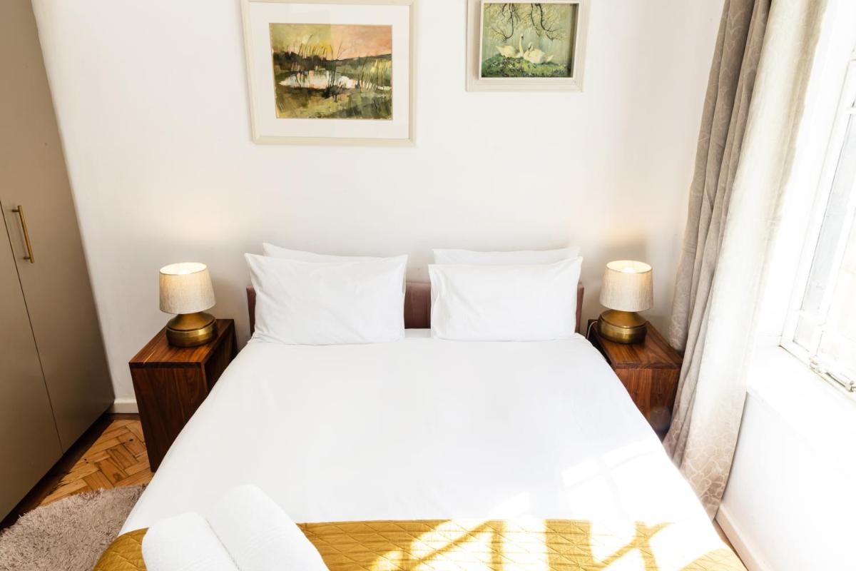 Charming 1BR on Green Market Sq - Housity