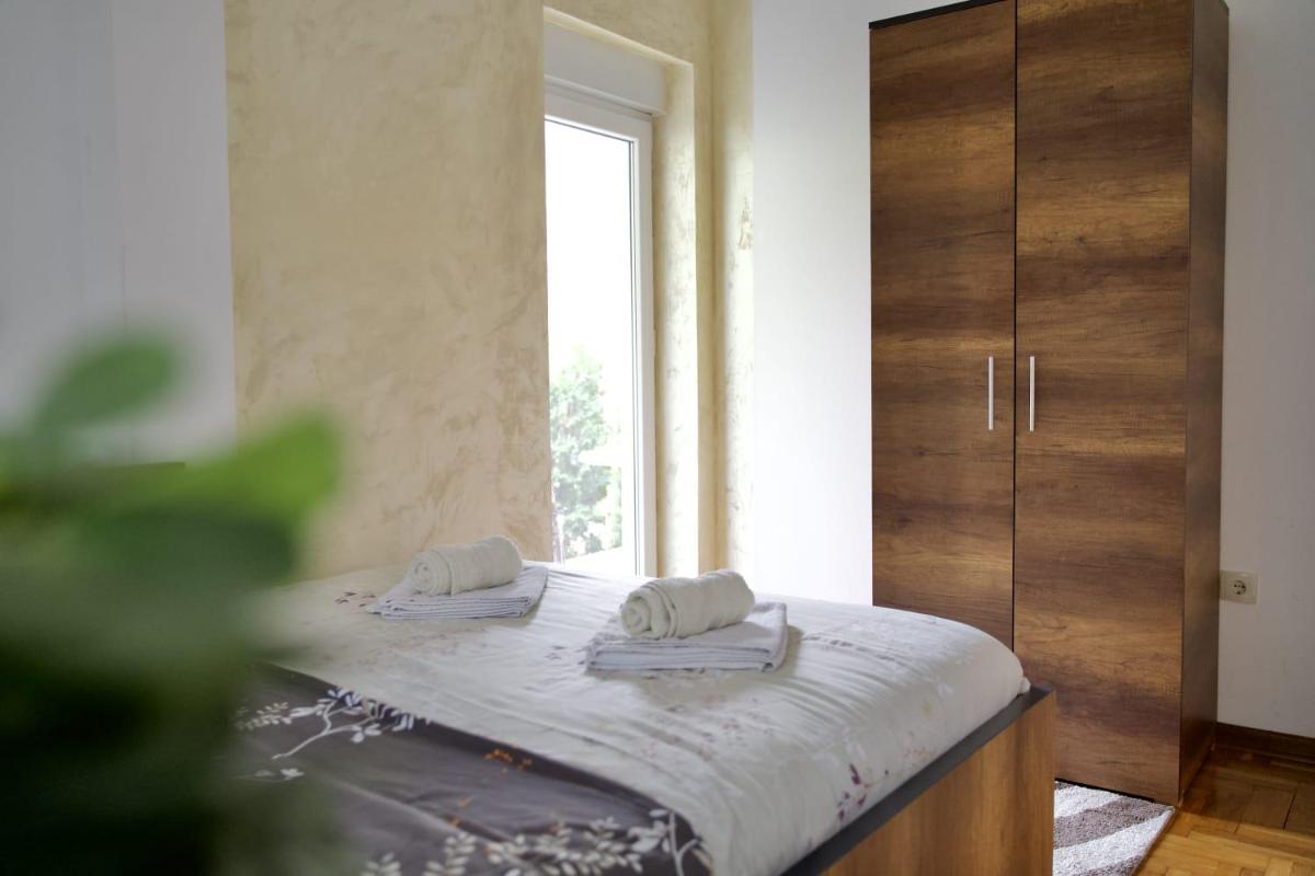VIK apartman Brzece - Housity