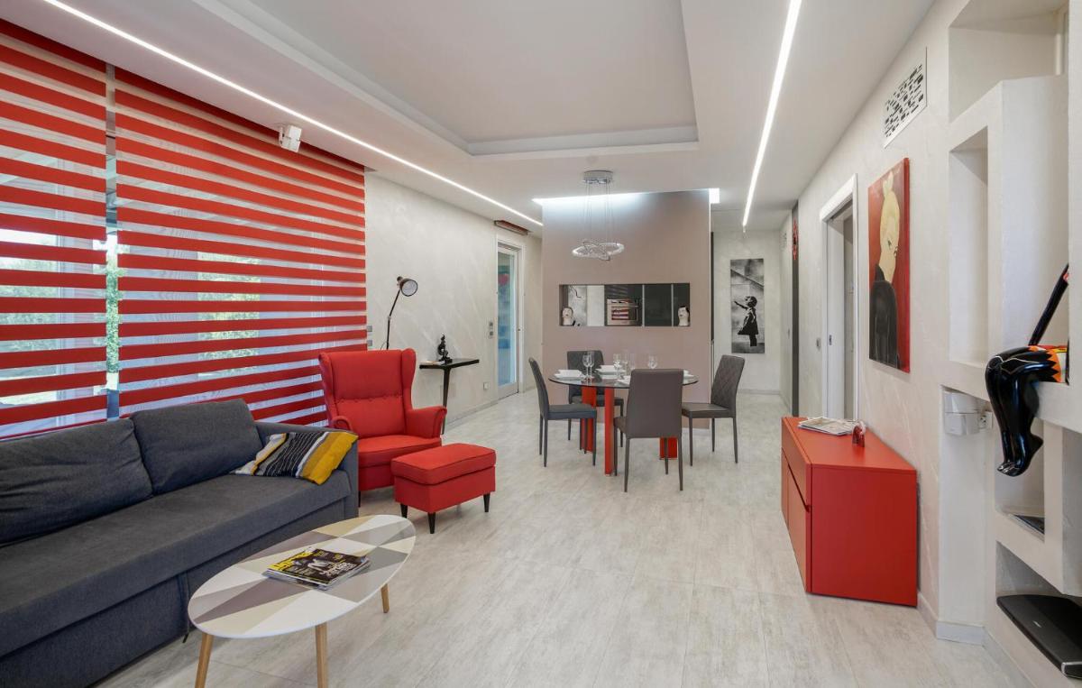 Gorgeous Home In Montalto Di Castro - Housity
