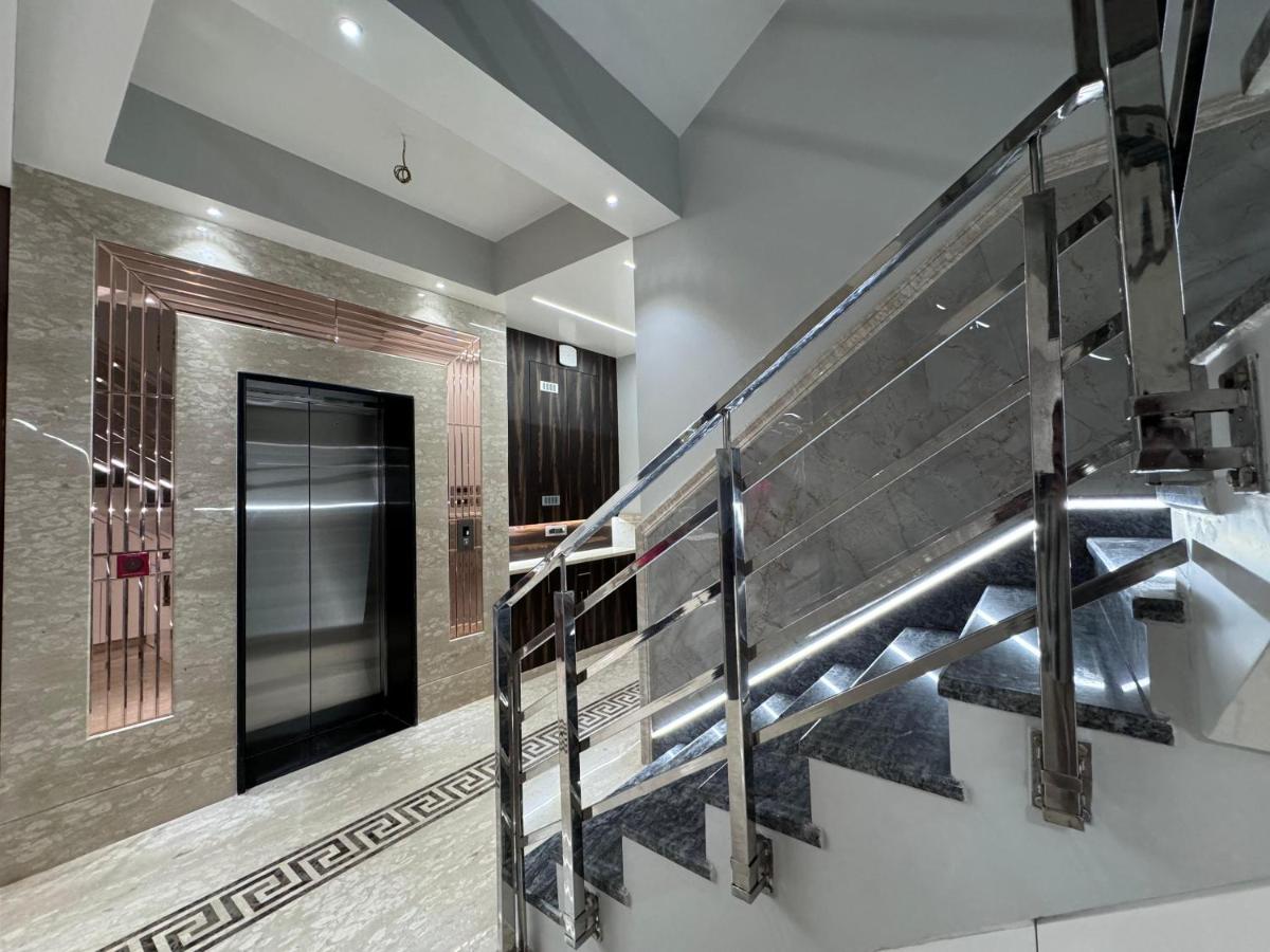 Hotel Jia International - Housity