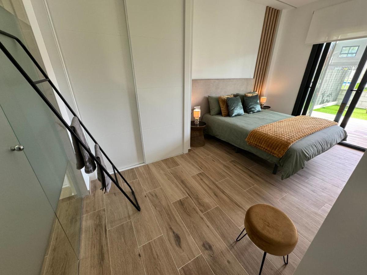 Valentino golf 33 with garden and pool view - Housity