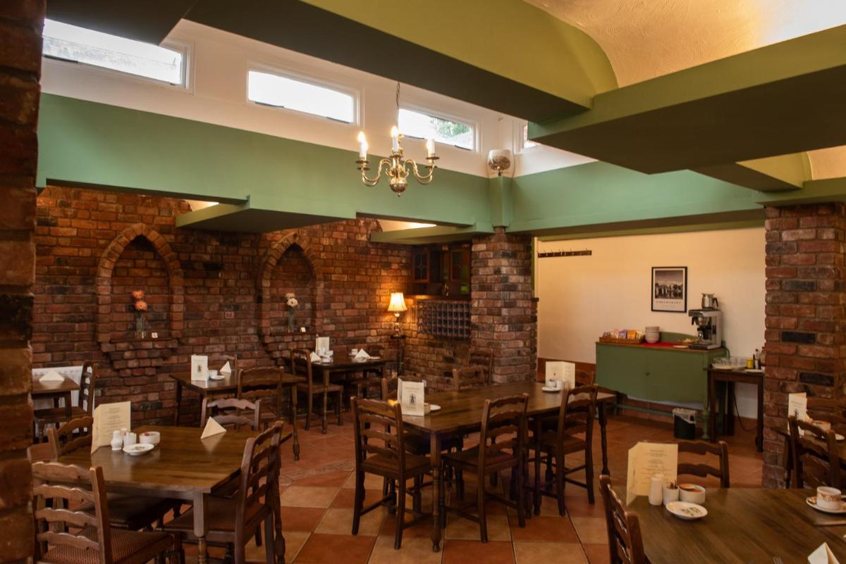 Abbots Mead Hotel - Housity