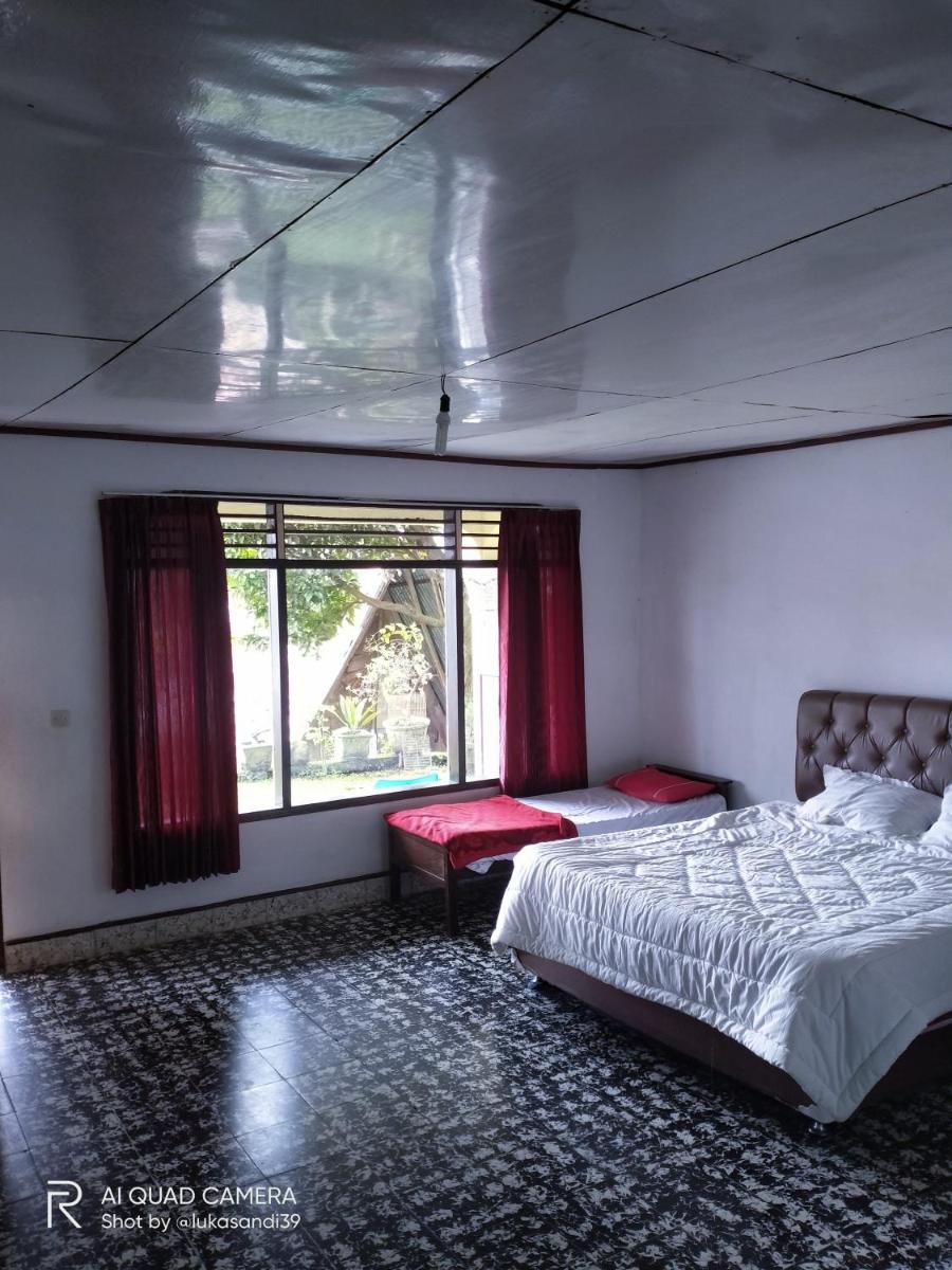 Bernard's Guest Houses - Housity