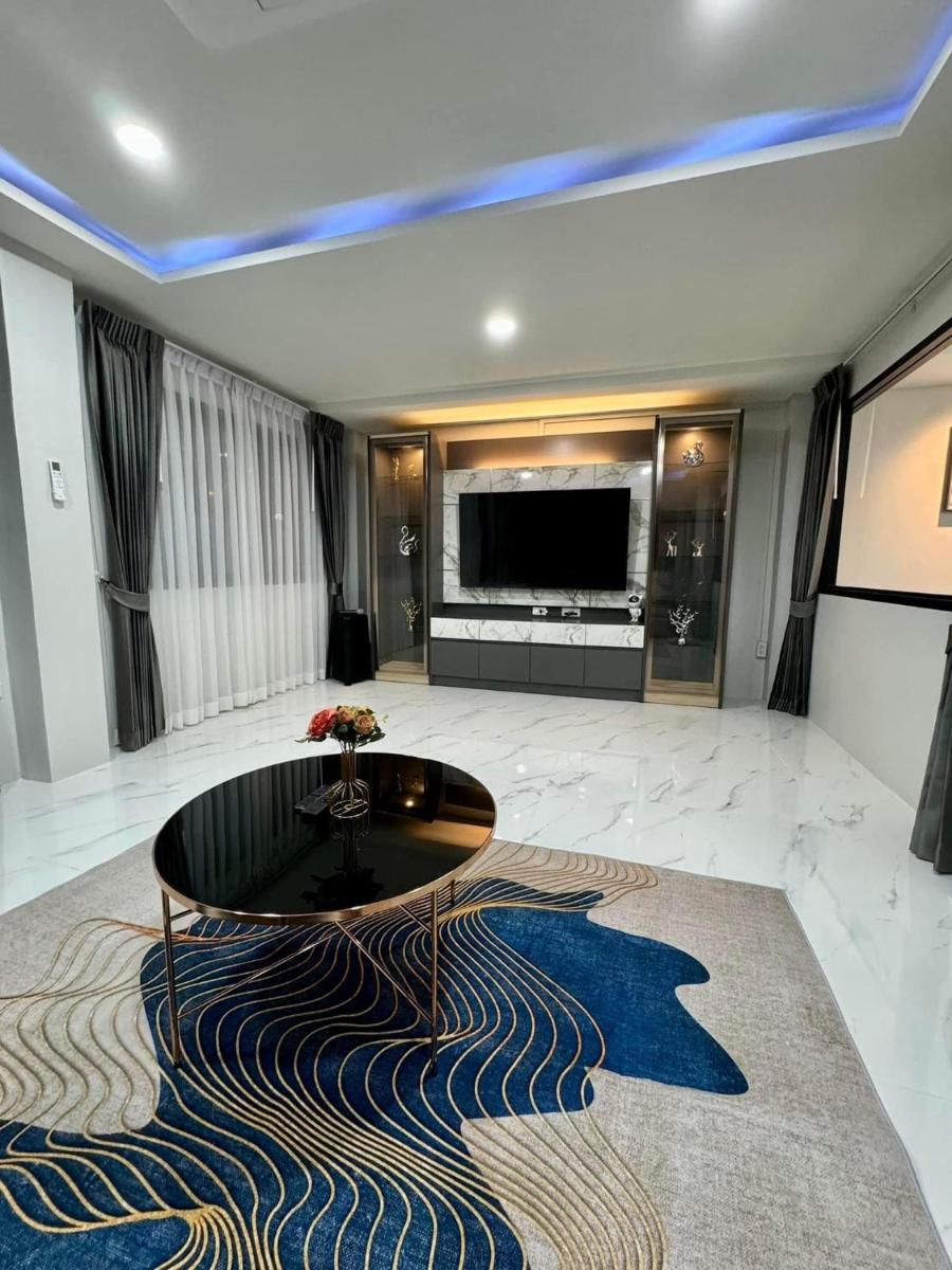 Tata pool villa pattaya - Housity